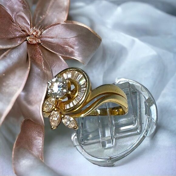 Diamond Baguette Swirl l 14Kt Gold Wedding Ring Set l Size 9 - Picture 1 of 6